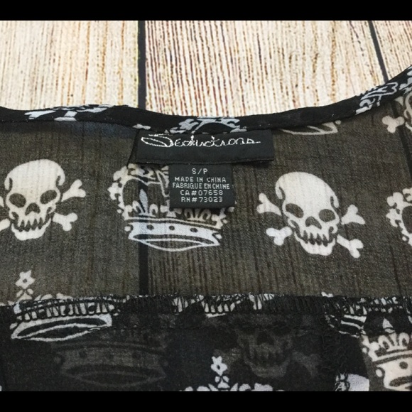 Seduction Sheer sleeveless blouse - Picture 3 of 4